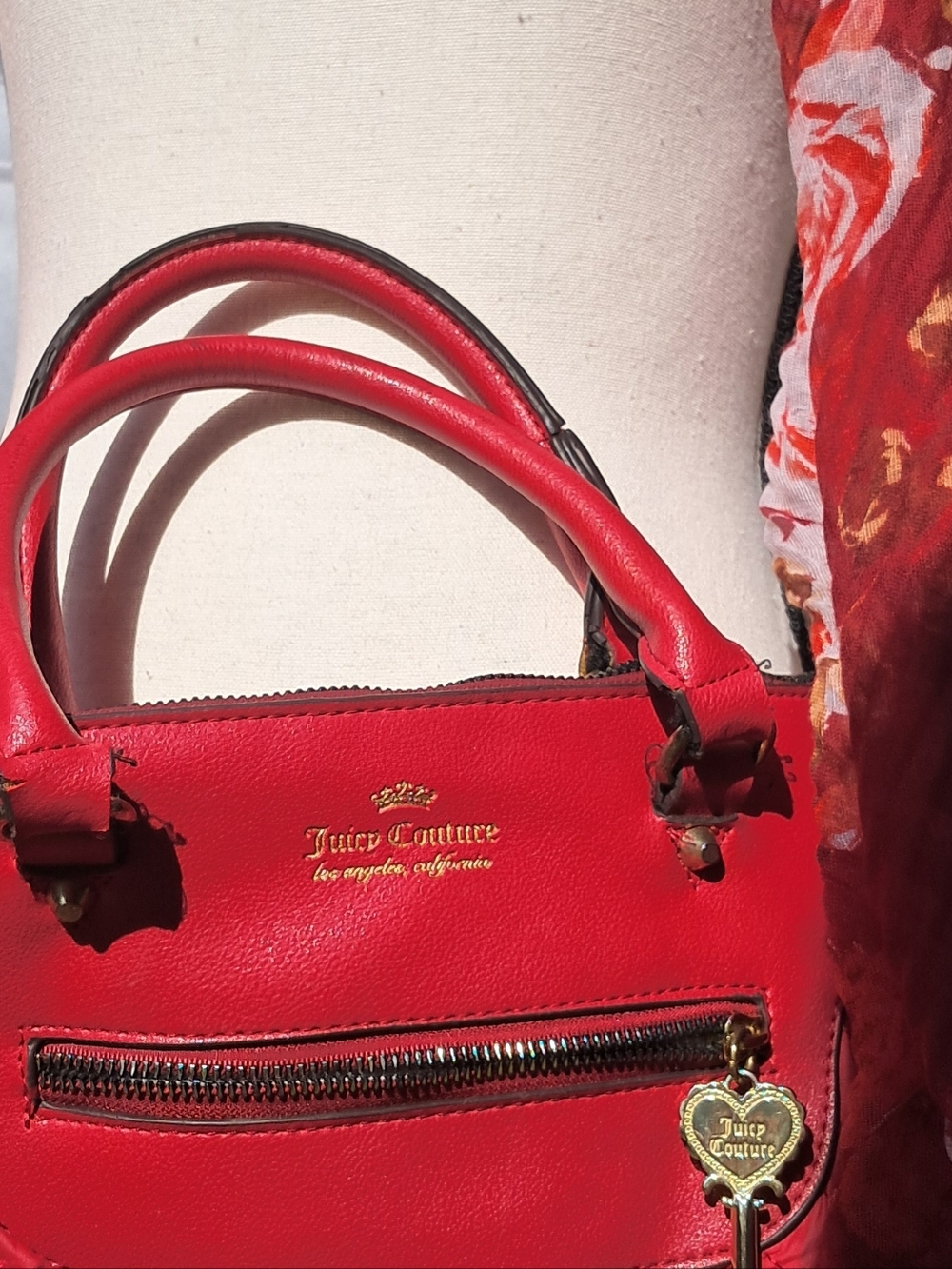 Juicy Couture Red Quilted Shoulder Bag with Gold Hardware Flower Scarf Bundle - Picture 4 of 9